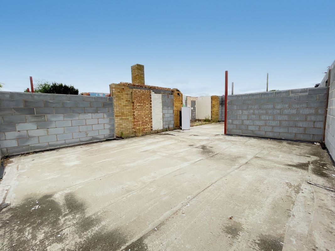 Weardale, Mill Piece, Nacton, Ipswich, Suffolk, IP10 0HQ lot image - 11