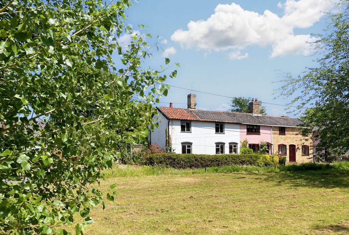 The Cottage, The Green, Beyton, Bury St. Edmunds, Suffolk, IP30 9AF lot image - 0