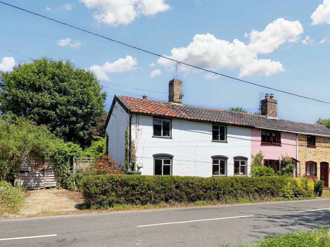 The Cottage, The Green, Beyton, Bury St. Edmunds, Suffolk, IP30 9AF