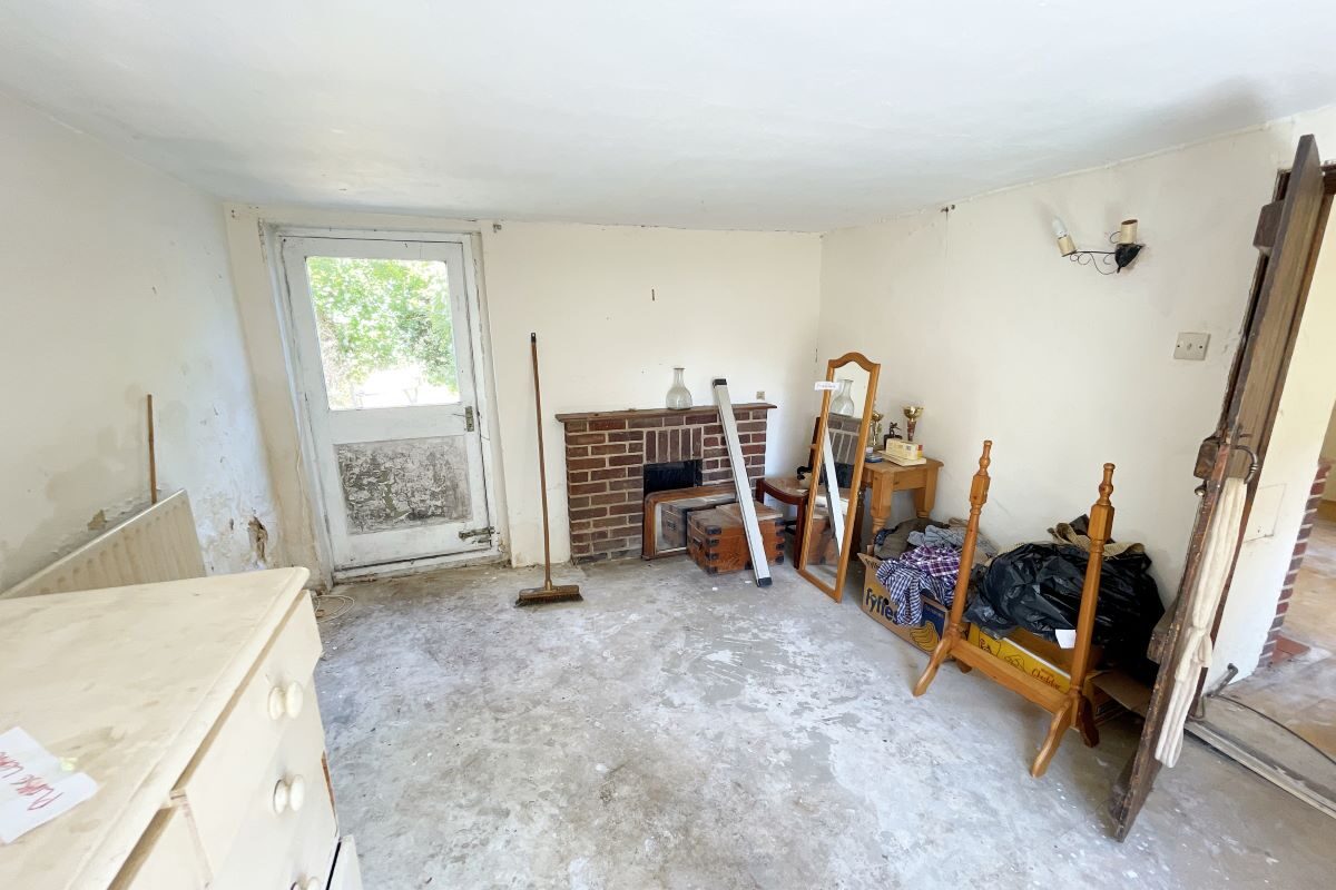 The Cottage, The Green, Beyton, Bury St. Edmunds, Suffolk, IP30 9AF lot image - 2