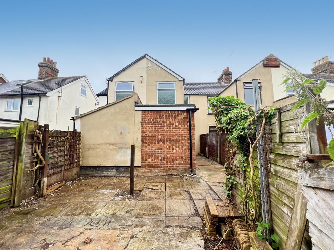 155 Maidstone Road, Felixstowe, Suffolk, IP11 9EQ lot image - 12