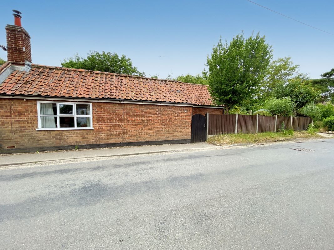 31 The Street, Wissett, Halesworth, Suffolk, IP19 0JG lot image - 11