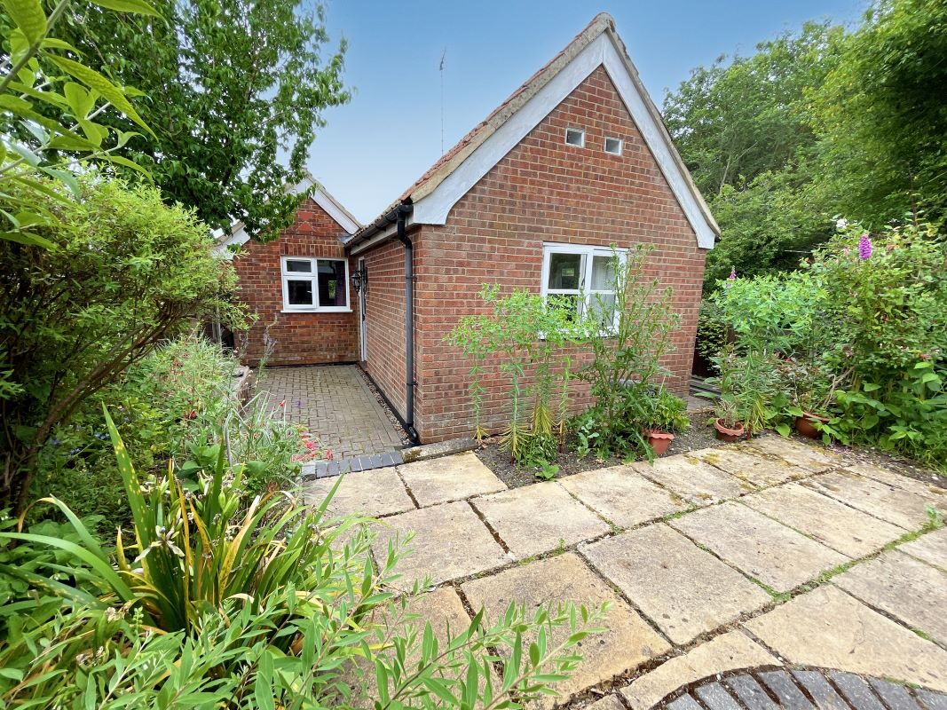 31 The Street, Wissett, Halesworth, Suffolk, IP19 0JG lot image - 13