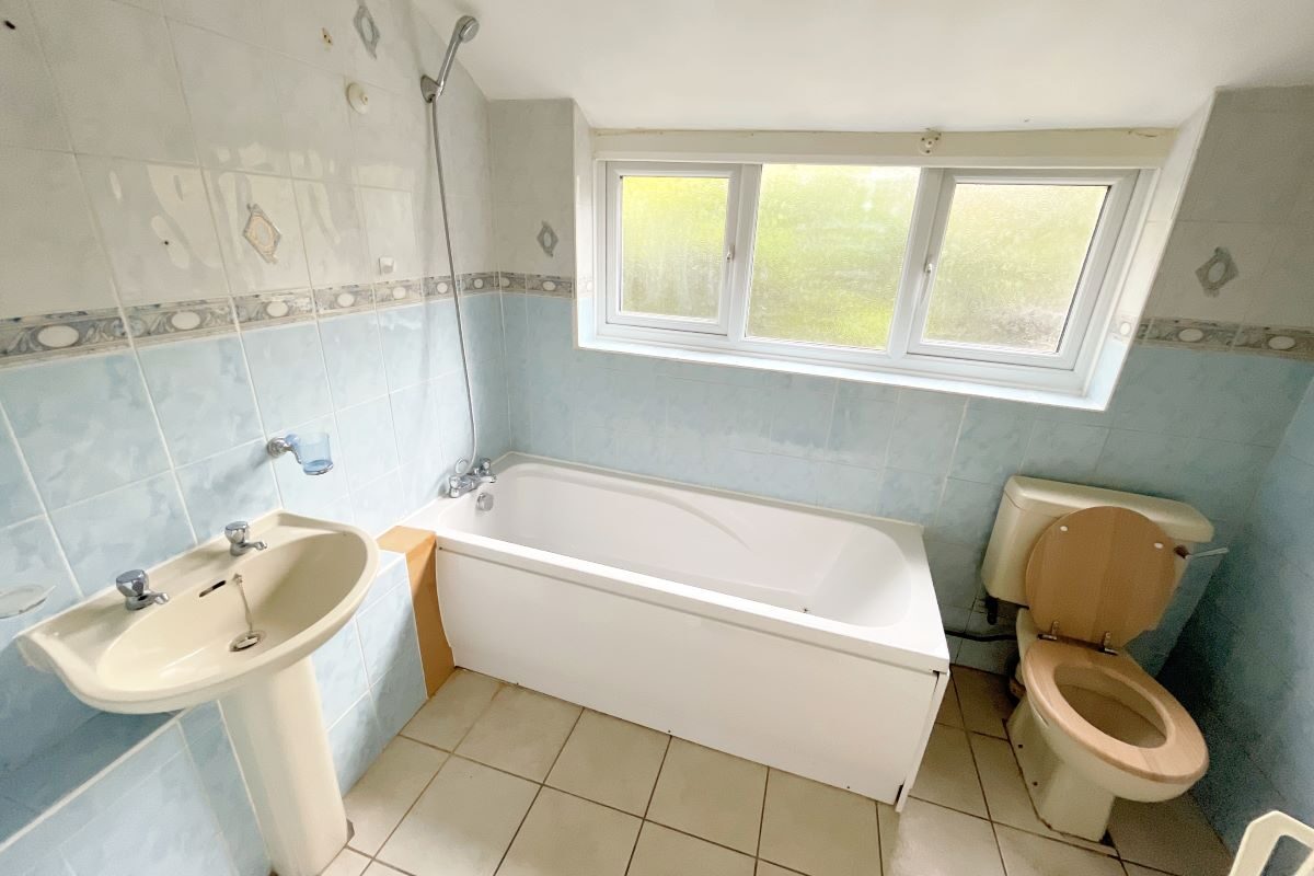 11 All Saints Road, Ipswich, Suffolk, IP1 4DG lot image - 6