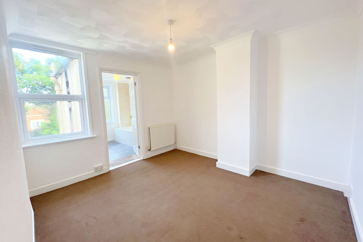 155 Maidstone Road, Felixstowe, Suffolk, IP11 9EQ lot image - 6