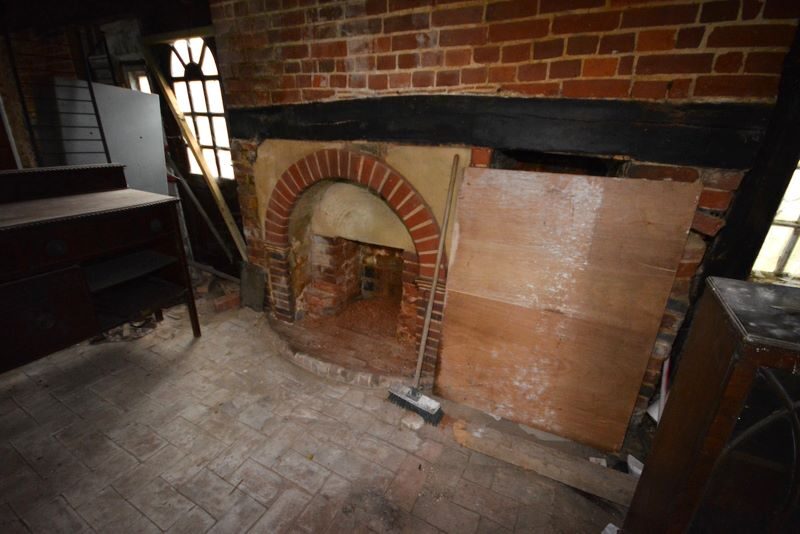 Bambridge Hall, Further Street, Assington, Sudbury, Suffolk, CO10 5LD lot image - 5