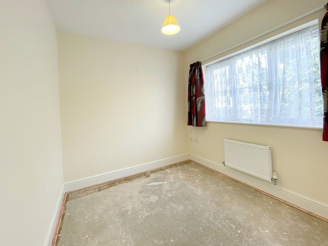 35 Rye Hill, Gt. Cornard, Sudbury, Suffolk, CO10 2BB lot image - 4