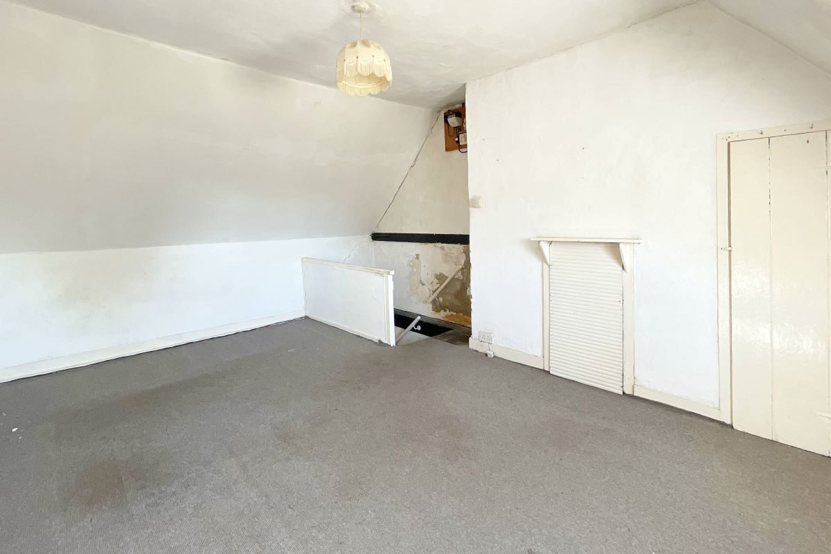 722 Old Norwich Road, Ipswich, Suffolk, IP1 6LB lot image - 3