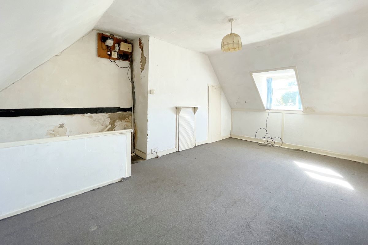 722 Old Norwich Road, Ipswich, Suffolk, IP1 6LB lot image - 4