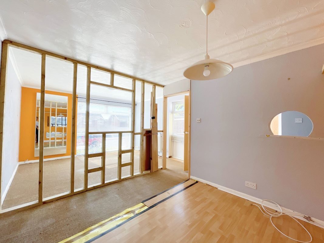 92 Prince of Wales Drive, Ipswich, Suffolk, IP2 9BL lot image - 7