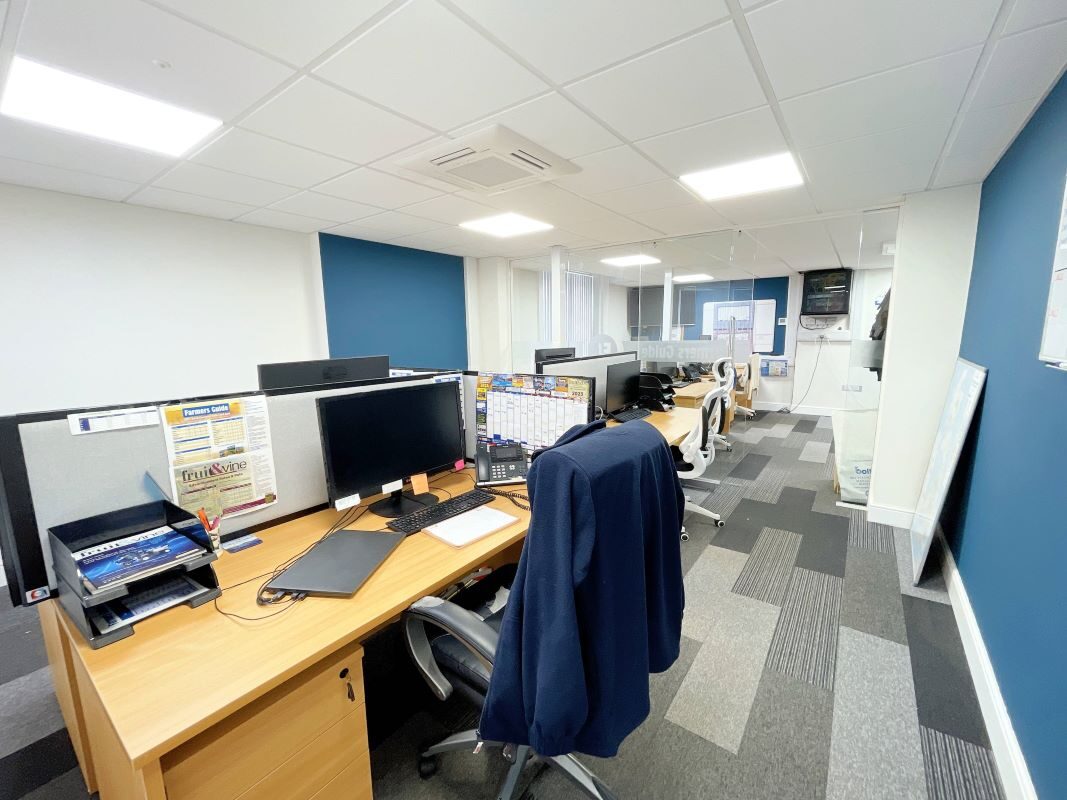 Parkside, London Road, Ipswich, Suffolk, IP2 0SS lot image - 17