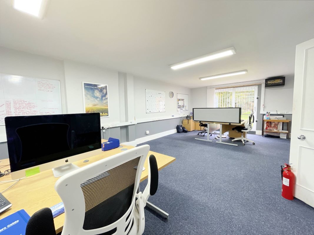 Parkside, London Road, Ipswich, Suffolk, IP2 0SS lot image - 18