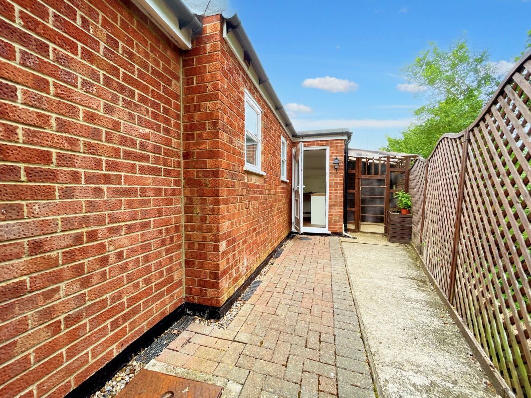 31 The Street, Wissett, Halesworth, Suffolk, IP19 0JG lot image - 5