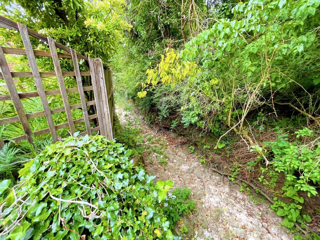 31 The Street, Wissett, Halesworth, Suffolk, IP19 0JG lot image - 14