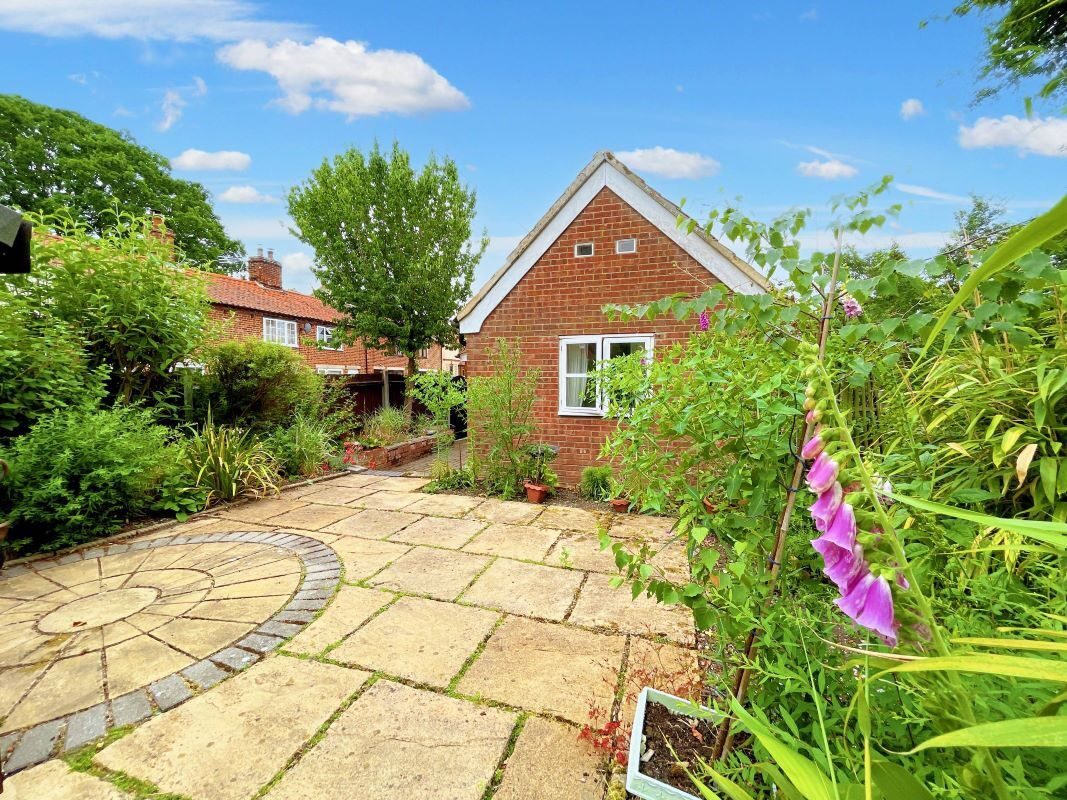 31 The Street, Wissett, Halesworth, Suffolk, IP19 0JG lot image - 15