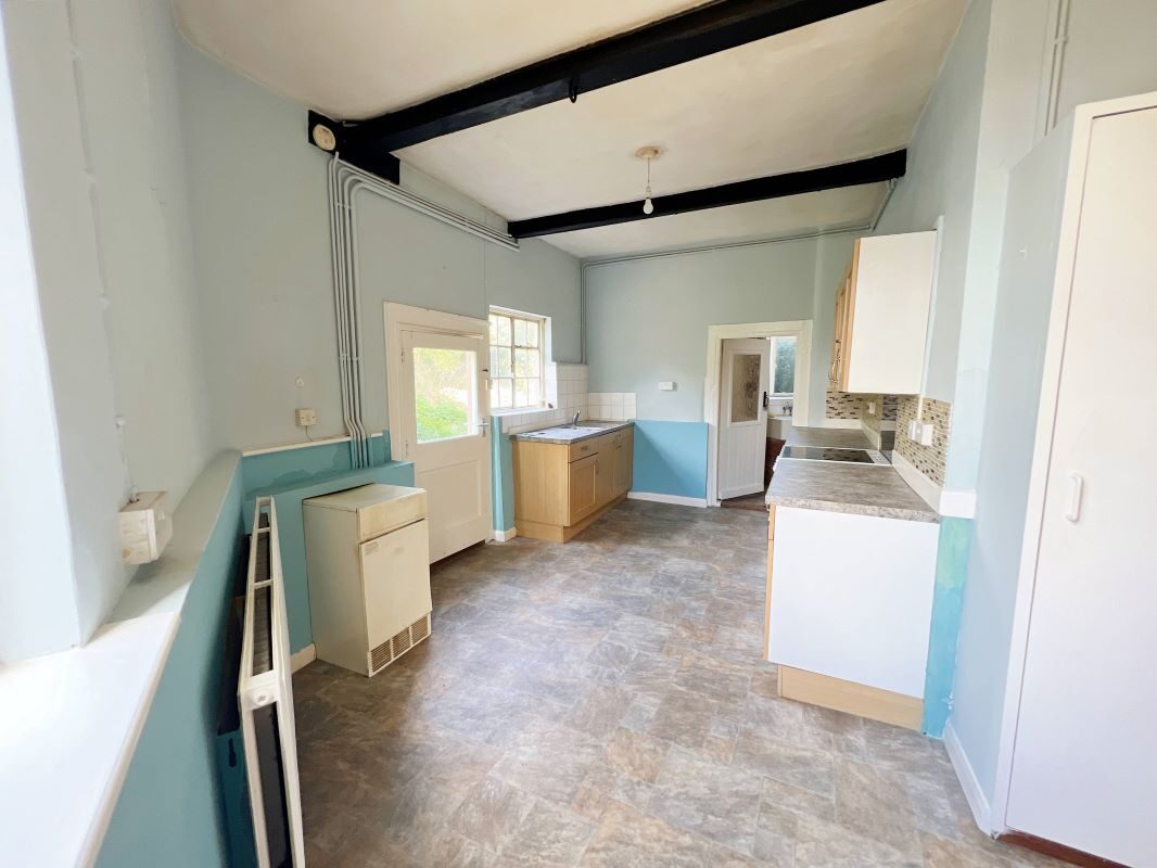 The Roundhouse, 362 High Street, Felixstowe, Suffolk, IP11 9QJ lot image - 2