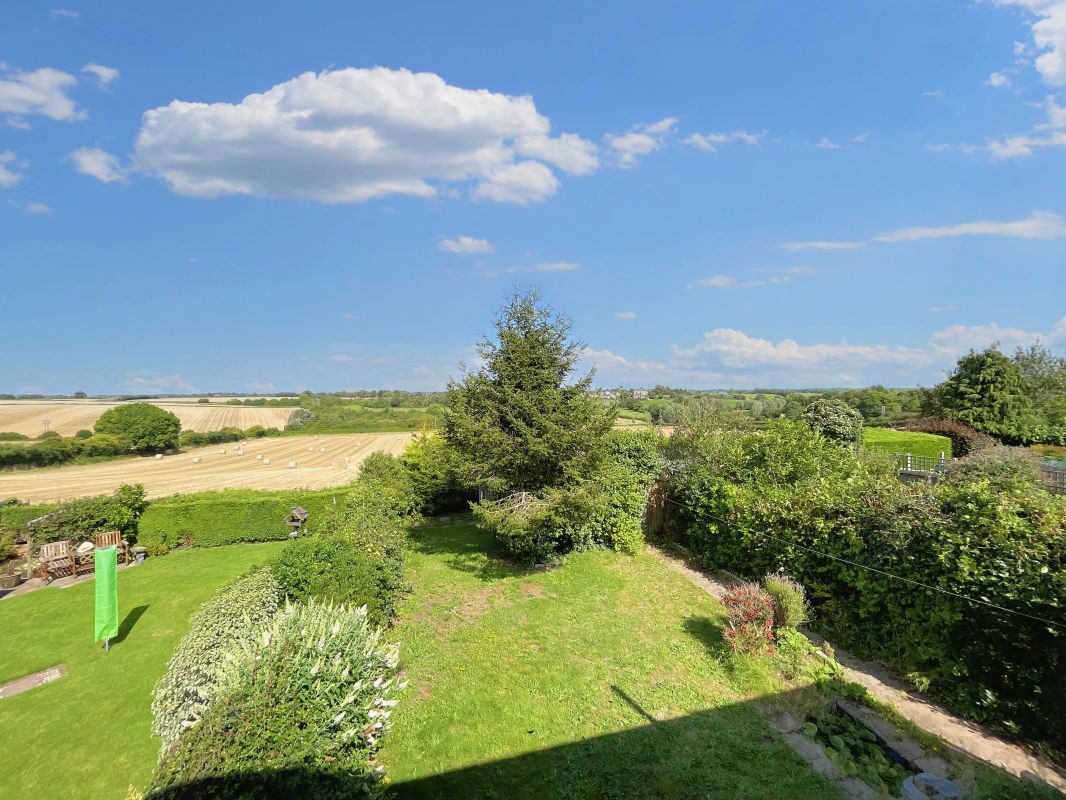 43 Orwell View Road, Shotley, Ipswich, Suffolk, IP9 1NW lot image - 9