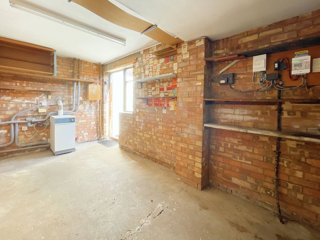 43 Orwell View Road, Shotley, Ipswich, Suffolk, IP9 1NW lot image - 12