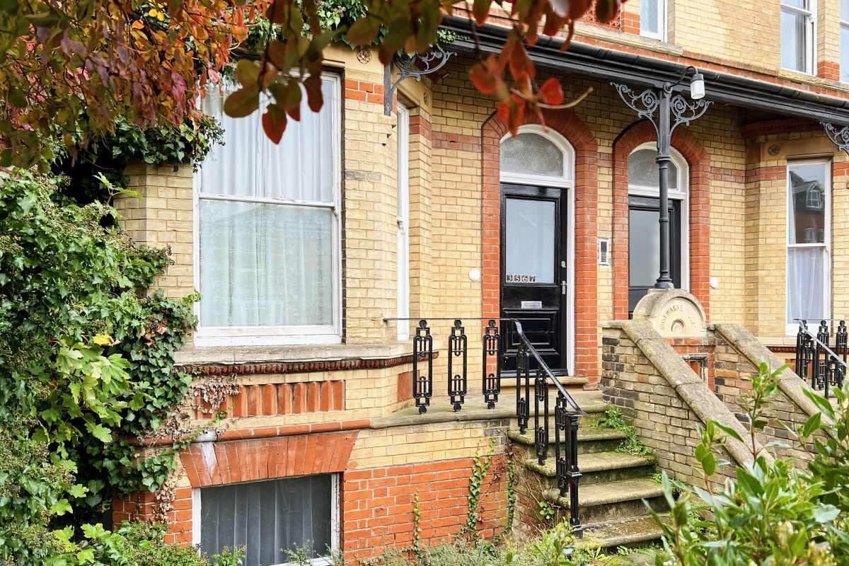 Flat 5, Rosewarne Villas, 86 Berners Street, Ipswich, Suffolk, IP1 3LU lot image - 1