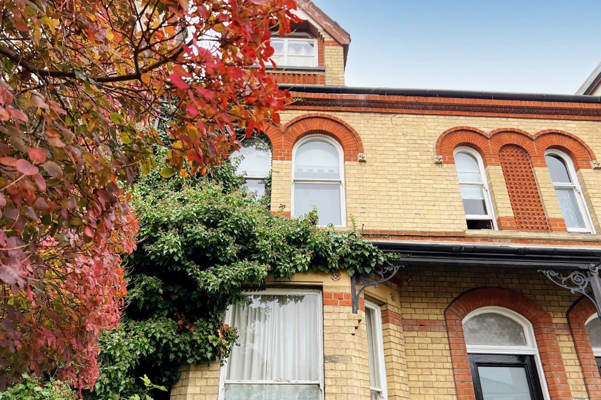 Flat 5, Rosewarne Villas, 86 Berners Street, Ipswich, Suffolk, IP1 3LU lot image - 2