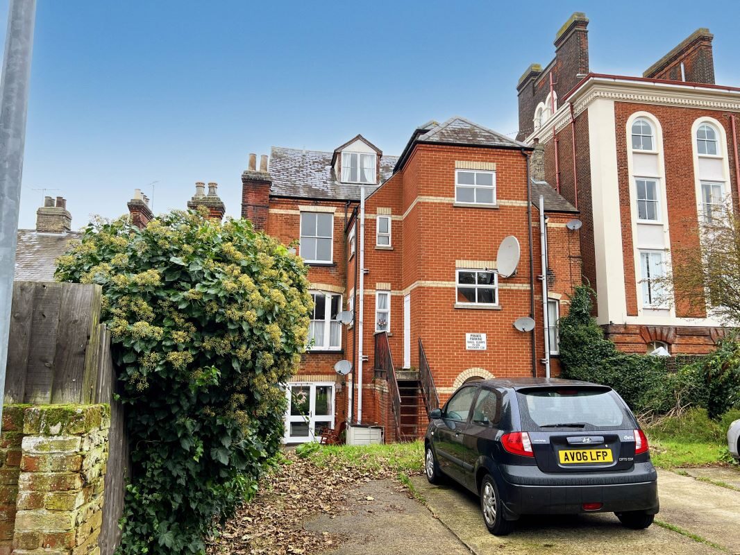 Flat 5, Rosewarne Villas, 86 Berners Street, Ipswich, Suffolk, IP1 3LU lot image - 5