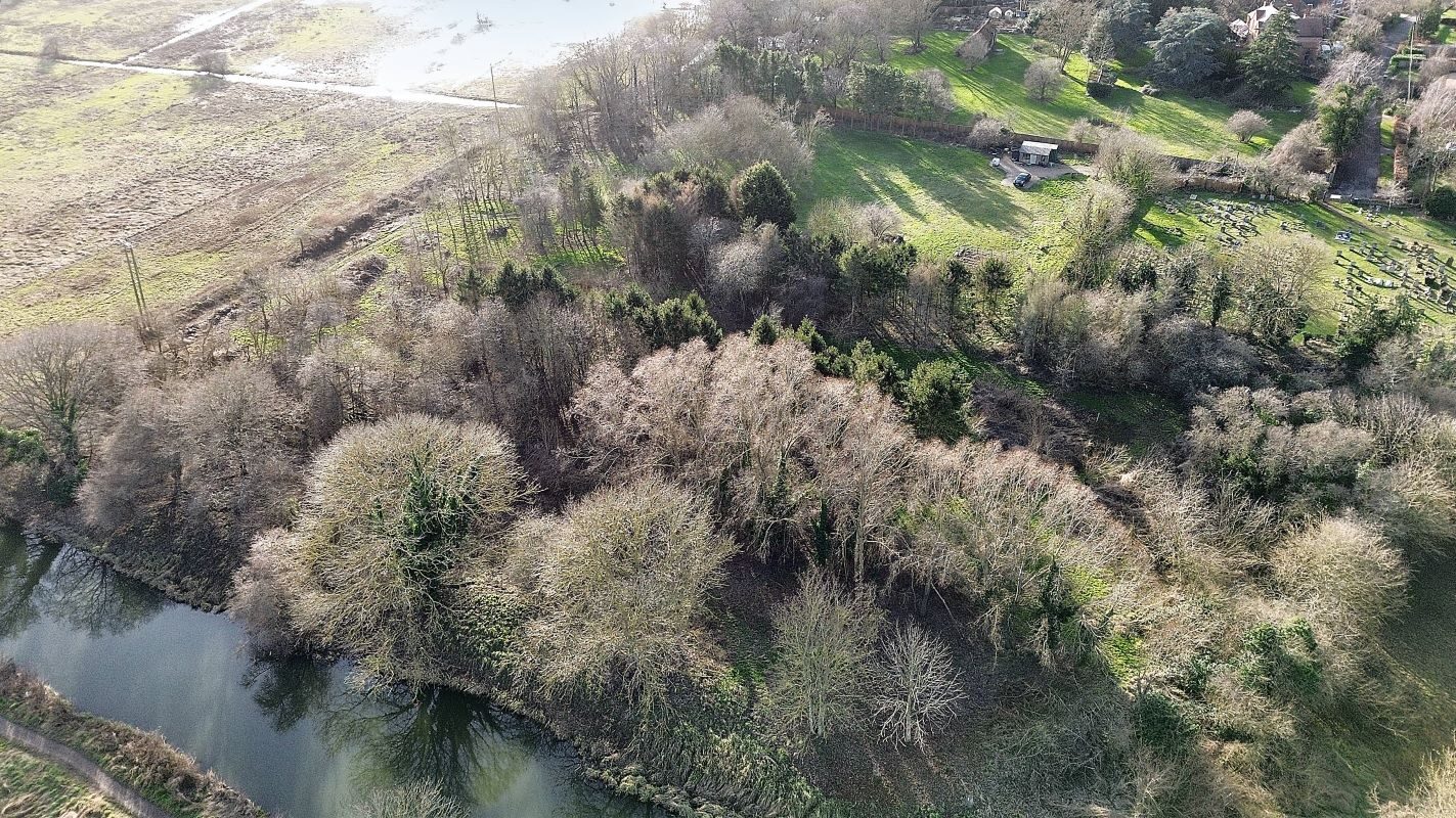 Land East side of Vicarage Lane, Bramford, Ipswich, Suffolk, IP8 4AE lot image - 1