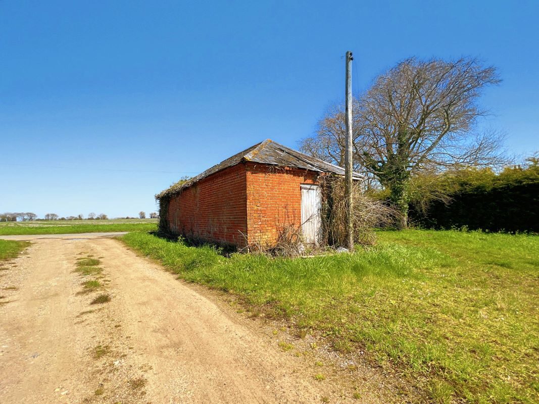 Wood Farm Barns, Worlingworth, Woodbridge, Suffolk, IP13 7LR lot image - 19