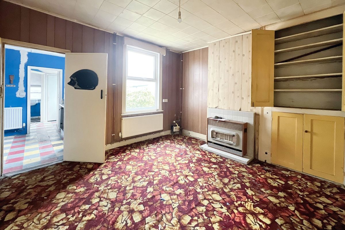 43 Pearce Road, Ipswich, Suffolk, IP3 8HU lot image - 3