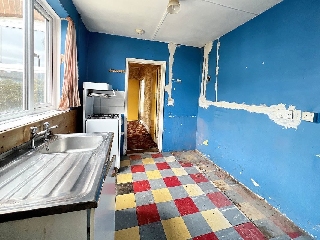 43 Pearce Road, Ipswich, Suffolk, IP3 8HU lot image - 4