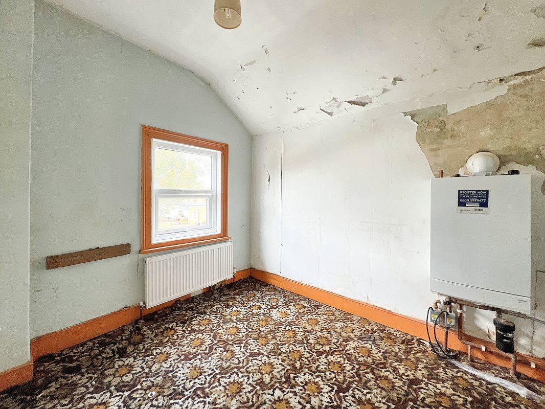 43 Pearce Road, Ipswich, Suffolk, IP3 8HU lot image - 8