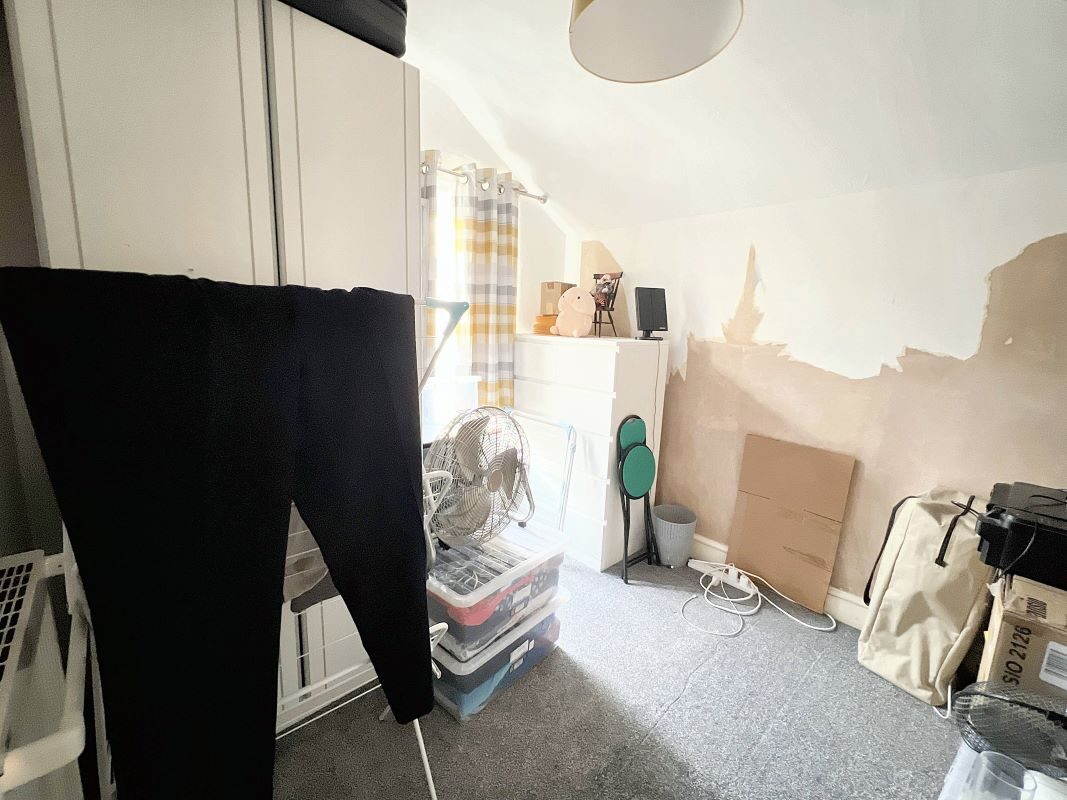 95 Darwin Road, Ipswich, Suffolk, IP4 1QD lot image - 3