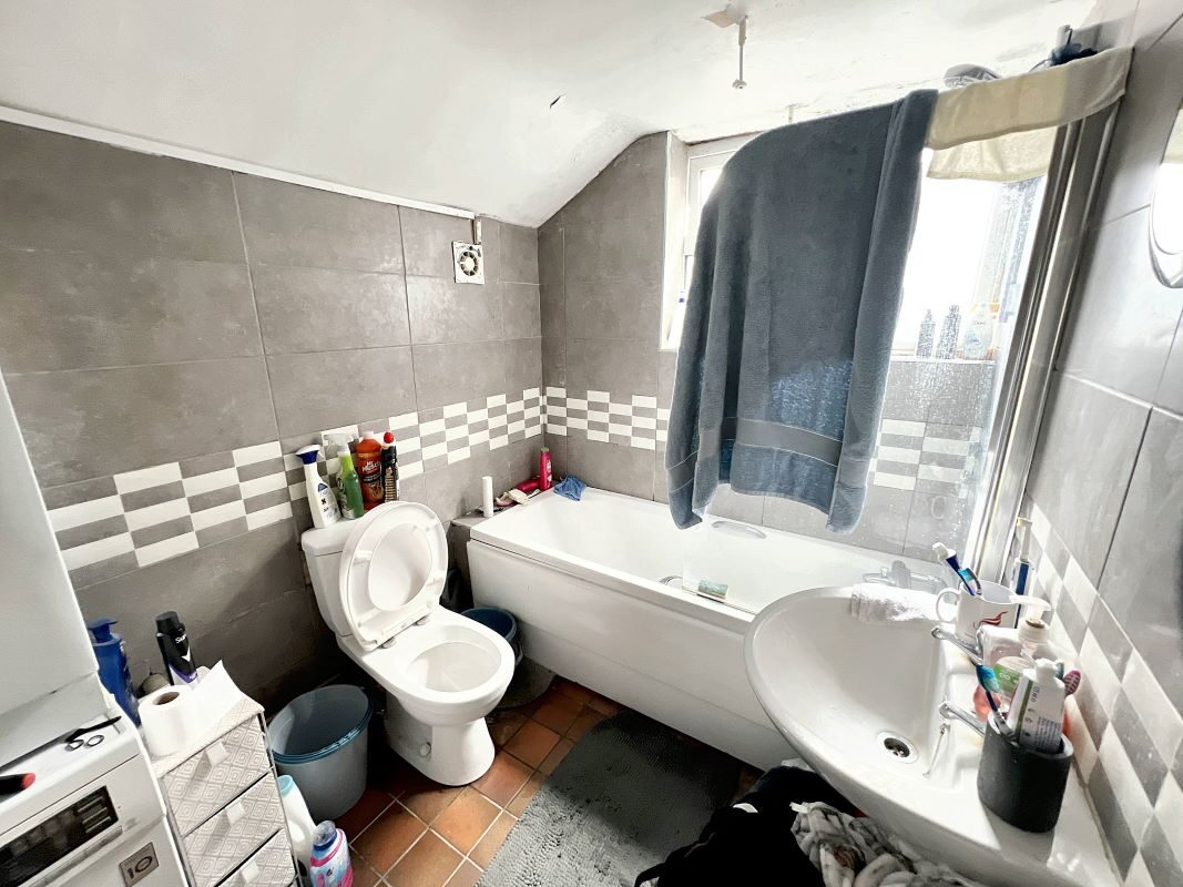 95 Darwin Road, Ipswich, Suffolk, IP4 1QD lot image - 6