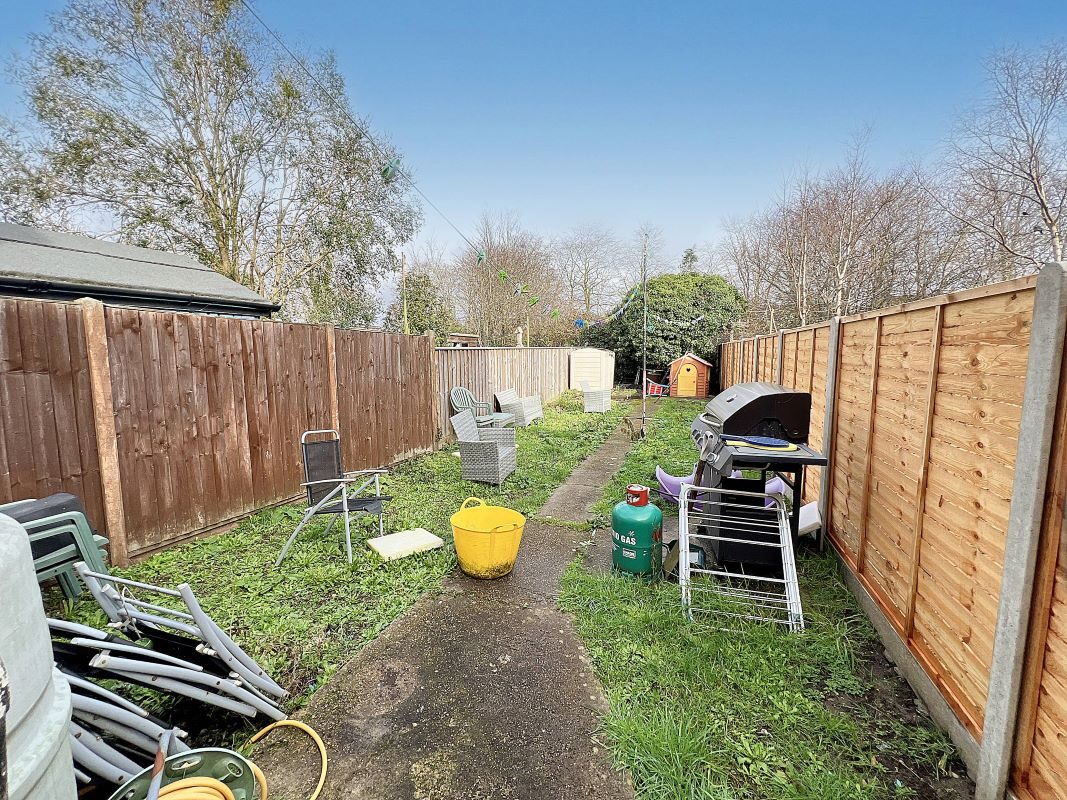 95 Darwin Road, Ipswich, Suffolk, IP4 1QD lot image - 9