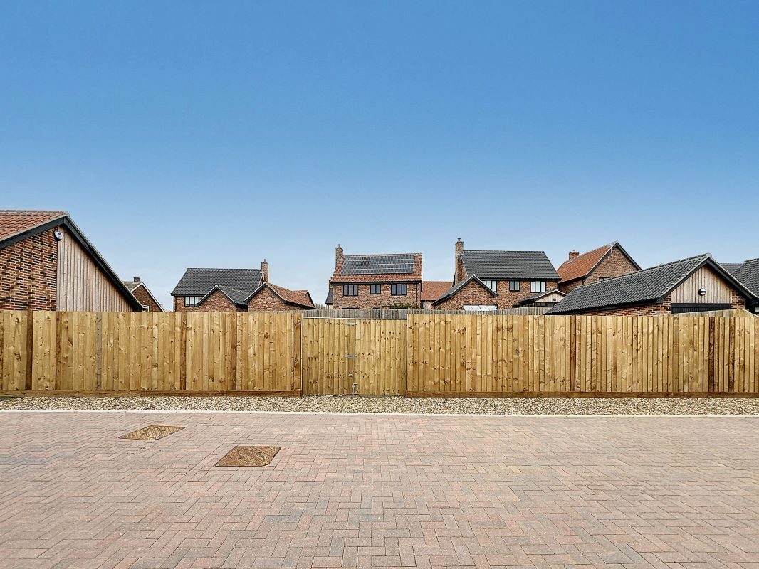 Land at St. Peters Close, Charsfield, Woodbridge, Suffolk, IP13 7RG lot image - 7