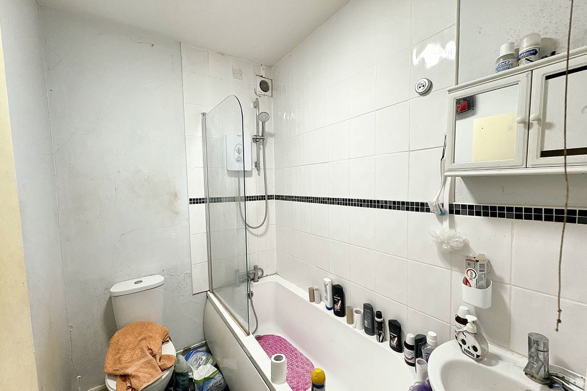 18 & 18A St. Helens Street, Ipswich, Suffolk, IP4 1HJ lot image - 4