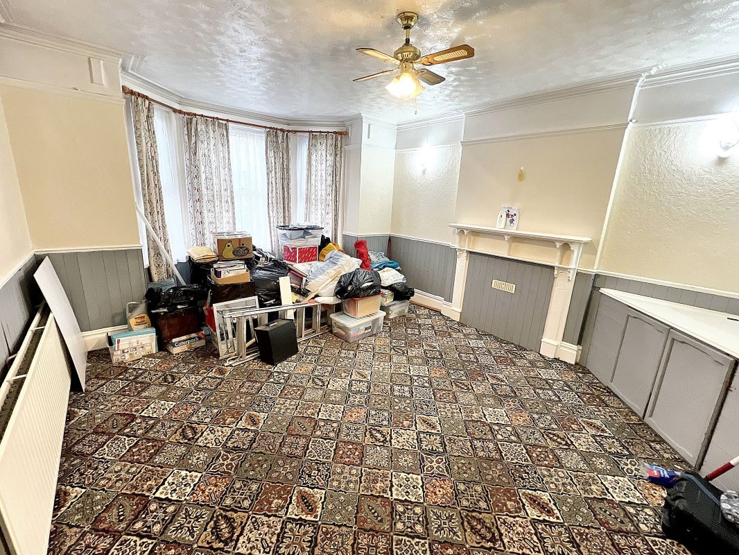 8 Buregate Road, Felixstowe, Suffolk, IP11 2DE lot image - 14