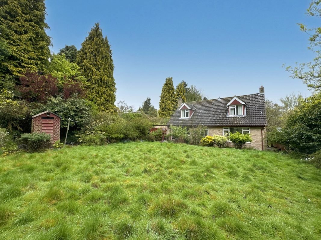 Onchan, Back Lane, Monks Eleigh, Ipswich, Suffolk, IP7 7BA lot image - 17