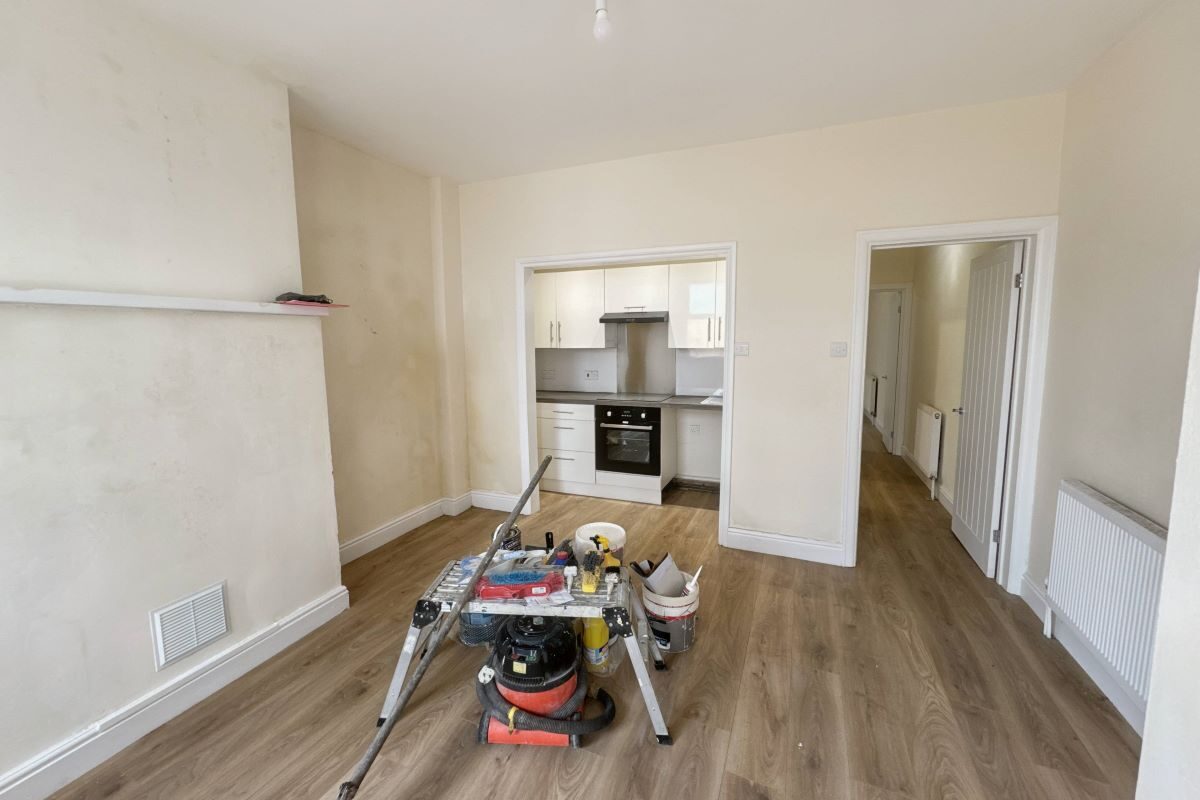 108 Old Road, Clacton-on-Sea, Essex, CO15 3AA lot image - 1