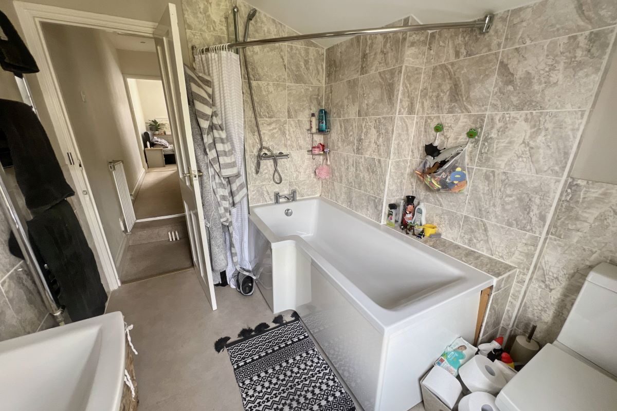 30 Norfolk Road, Ipswich, Suffolk, IP4 2HB lot image - 5