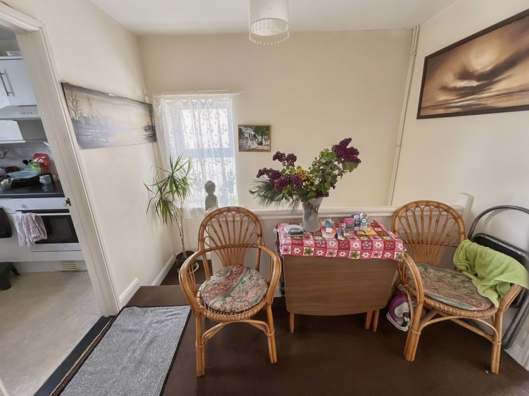 Flat A & B, 49 Orford Road, Felixstowe, Suffolk, IP11 2ET Goldings Auctions