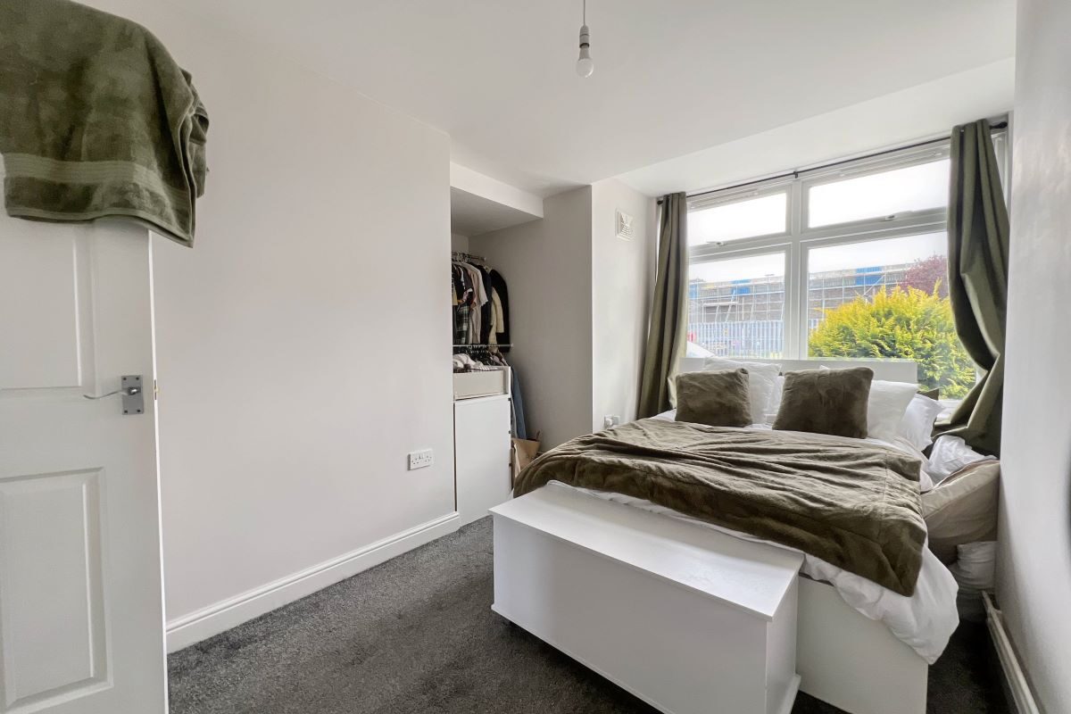 Flat A & B, 49 Orford Road, Felixstowe, Suffolk, IP11 2ET lot image - 6