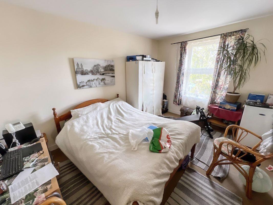 Flat A & B, 49 Orford Road, Felixstowe, Suffolk, IP11 2ET Goldings Auctions