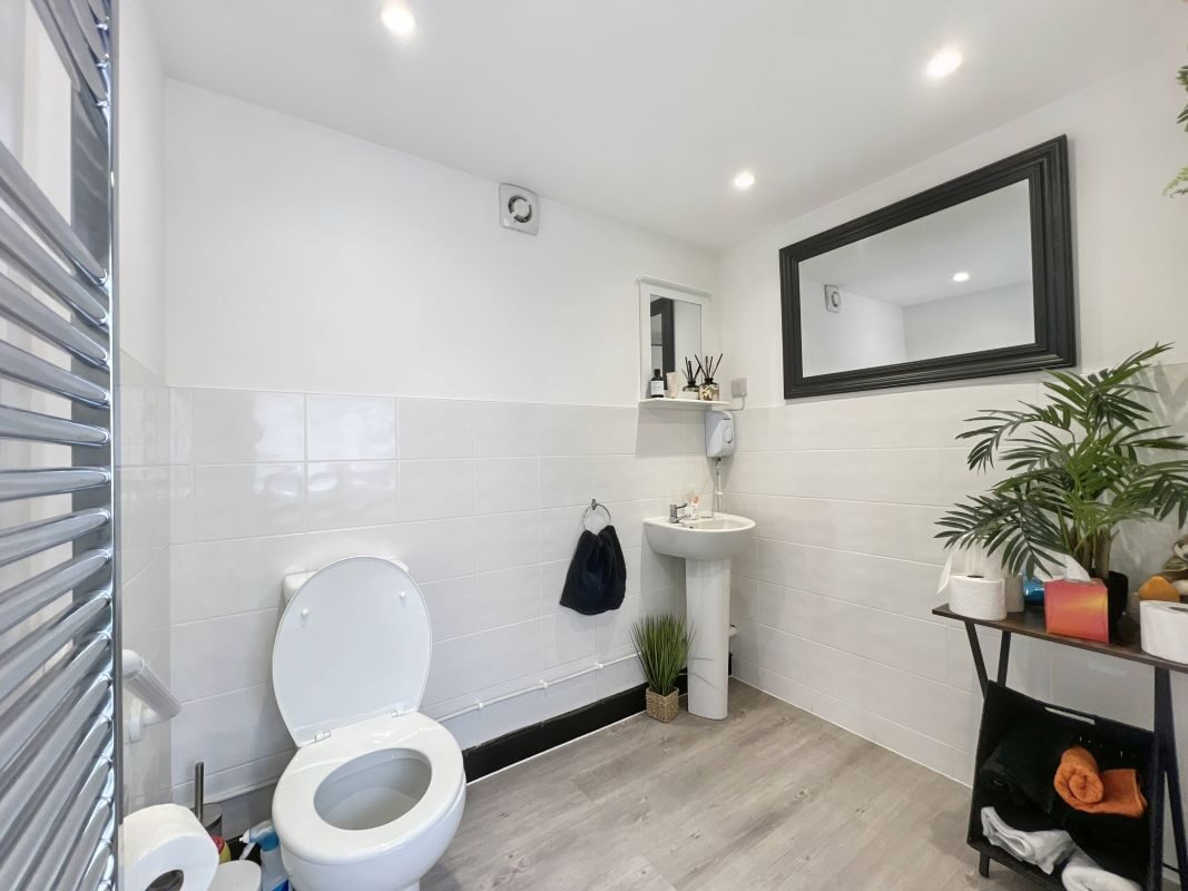 24 St. Margarets Plain, 56 St. Margarets Street, & 2 Soane Street, Ipswich, Suffolk, IP4 2BA lot image - 5