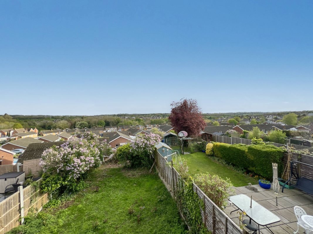 17 Annbrook Road, Ipswich, Suffolk, IP2 9JN lot image - 10