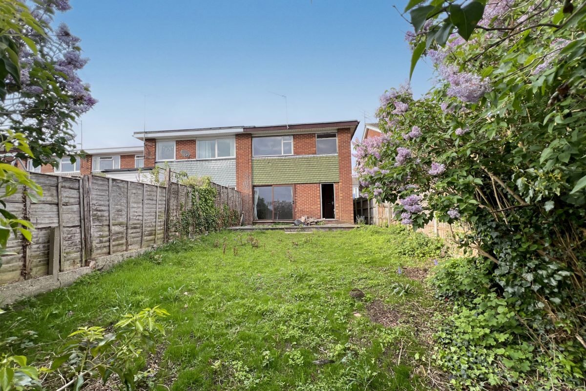 17 Annbrook Road, Ipswich, Suffolk, IP2 9JN lot image - 13