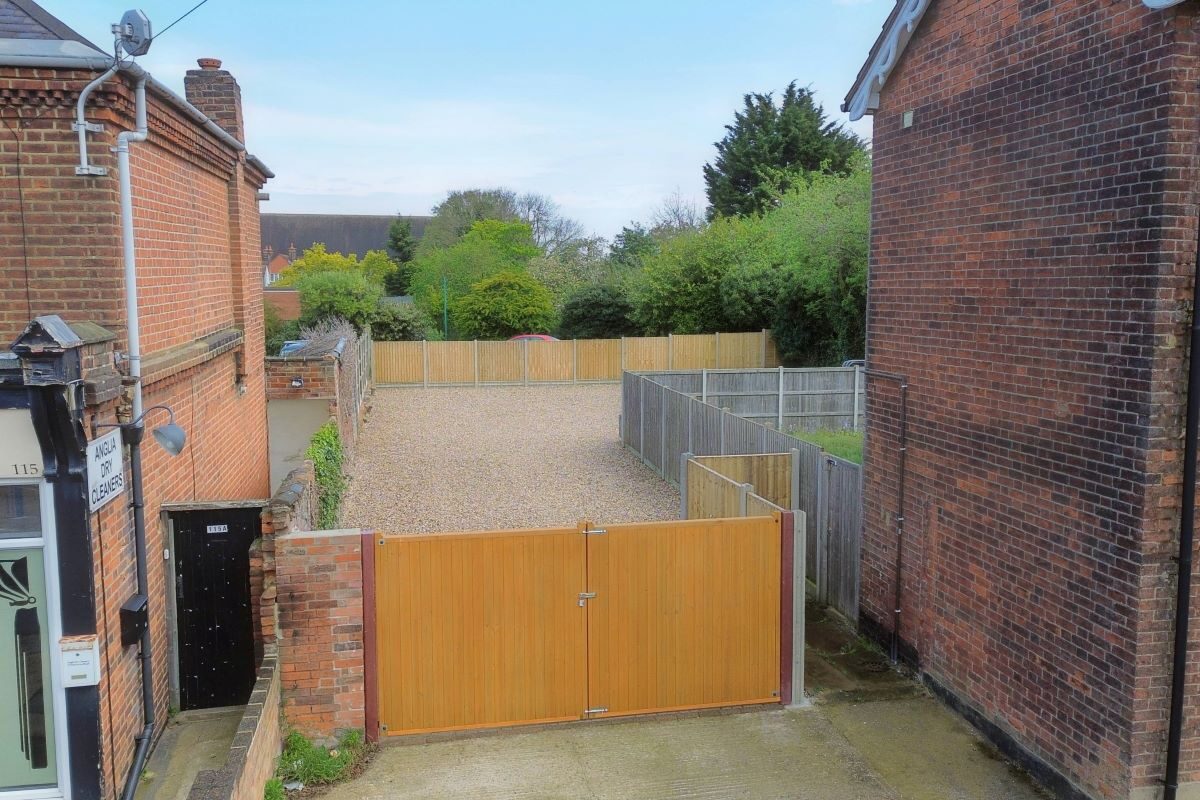Land to the rear of 119 Felixstowe Road, Ipswich, Suffolk, IP3 8EA lot image - 1