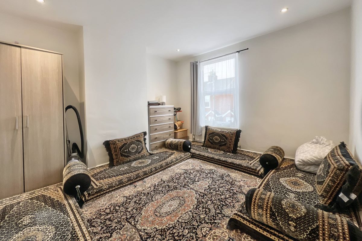 18 Parade Road, Ipswich, Suffolk, IP4 4BH lot image - 5