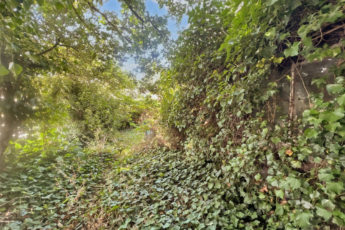 112 Main Road, Kesgrave, Ipswich, Suffolk, IP5 1BL lot image - 2