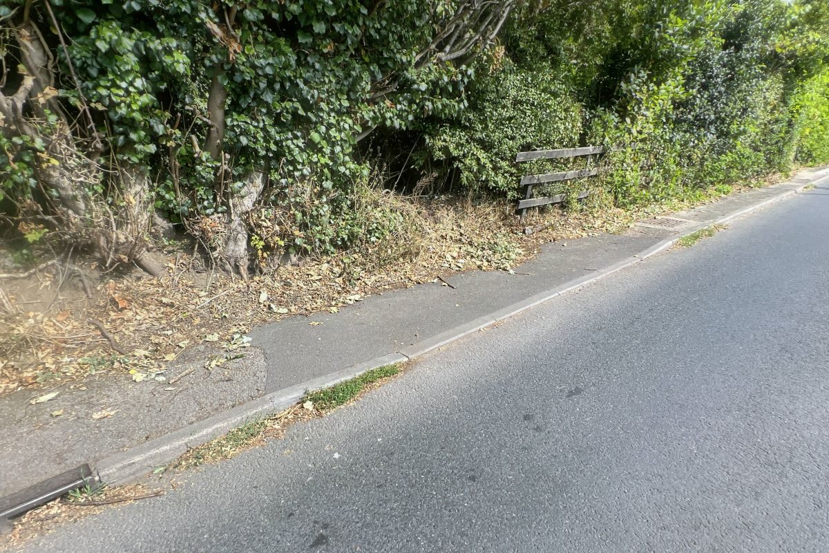 112 Main Road, Kesgrave, Ipswich, Suffolk, IP5 1BL lot image - 16