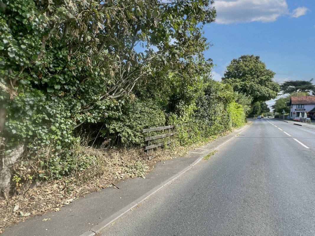 112 Main Road, Kesgrave, Ipswich, Suffolk, IP5 1BL lot image - 17